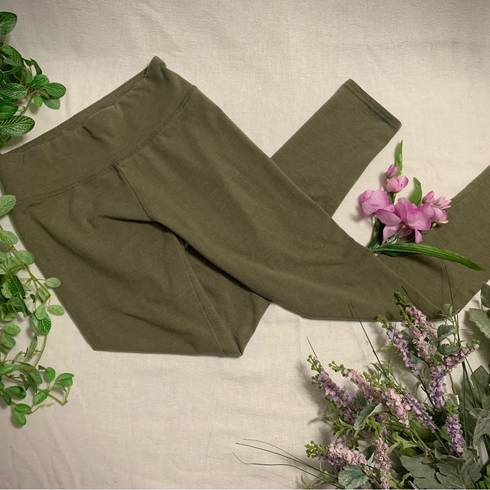 Olive leggings!
